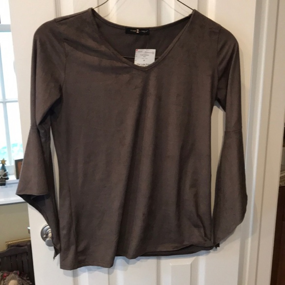 Time Line NWT TOP